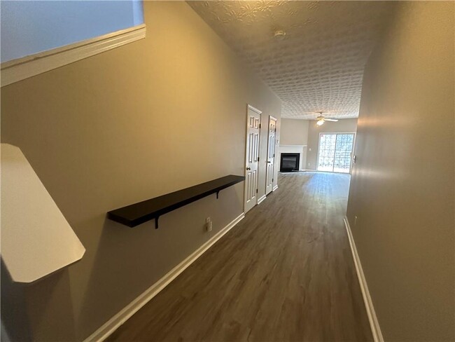Building Photo - 3532 Lantern View Ln