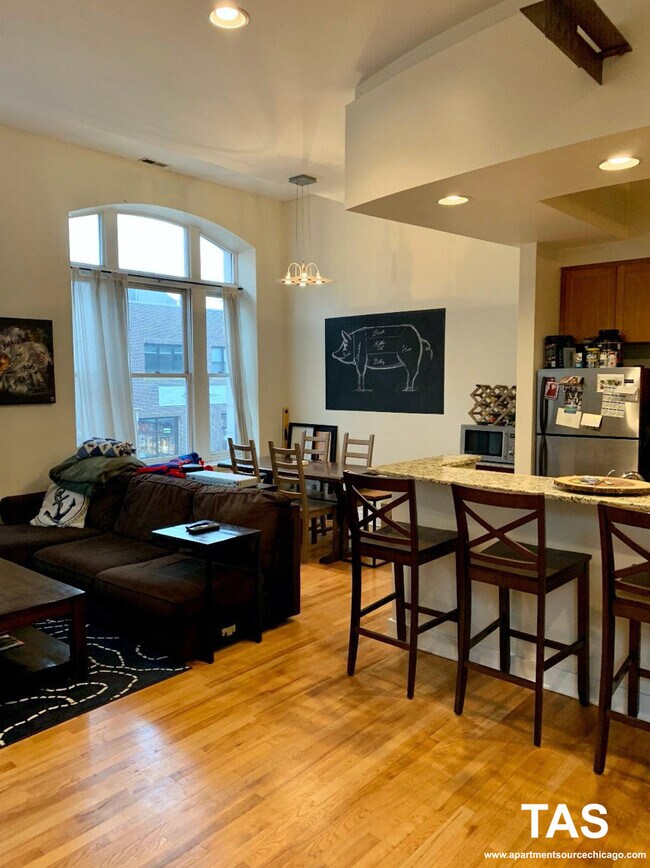 Foto del edificio - 2041 W North Ave