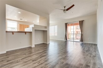 Building Photo - 35 E Agate Ave