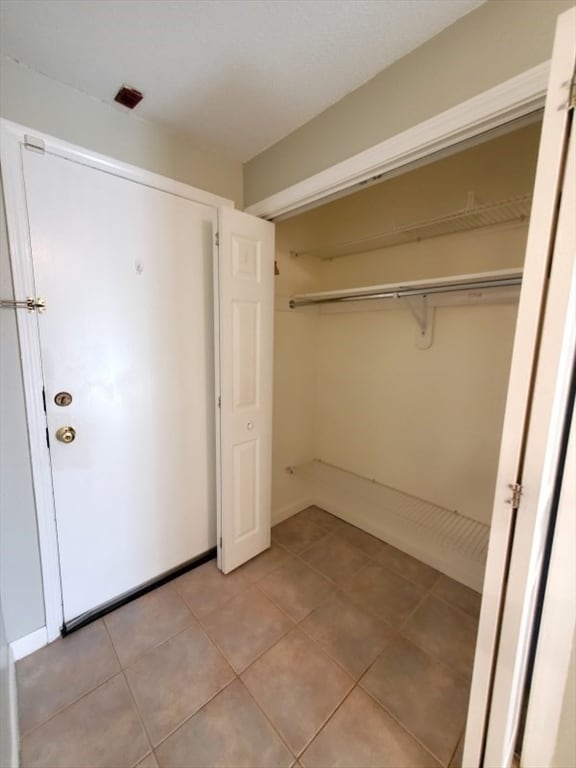 Building Photo - 145 Essex Ave