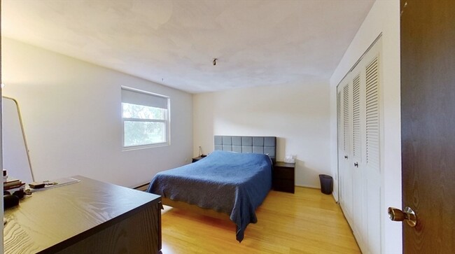 Building Photo - 115 W Squantum St