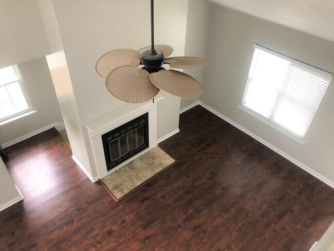 Building Photo - 1049 Stones Throw Dr NW