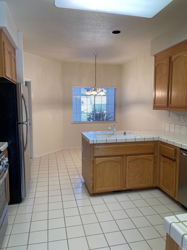 Building Photo - 1439 Indianhead Cir