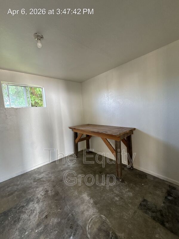 Building Photo - 143 N Castle Rock St