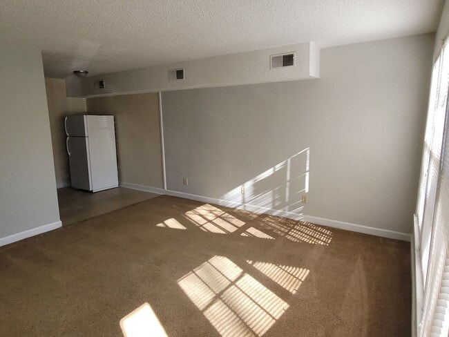 Building Photo - aralia1431 L1-L4