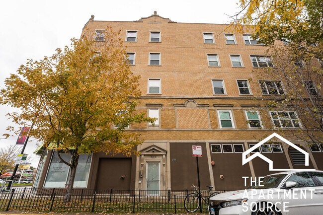 Foto del edificio - 1544 W Glenlake Ave