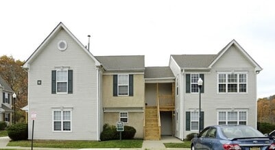 Building Photo - 5 Burton Way