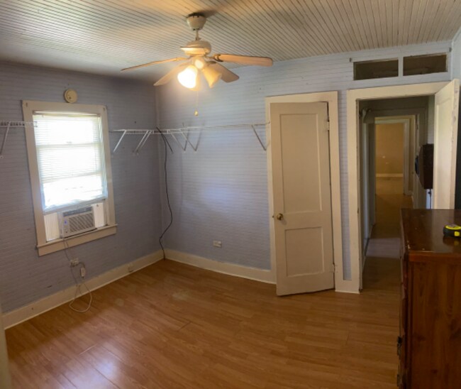 Building Photo - 1829 Badt Ave