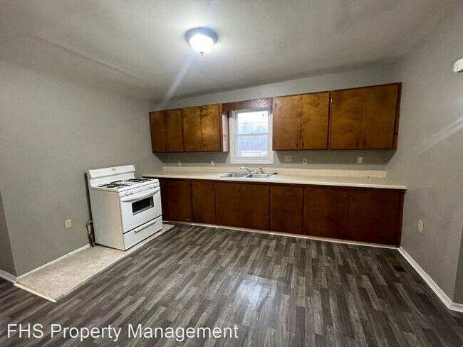 Building Photo - 2 br, 1 bath House - 2057 N Travis Avenue