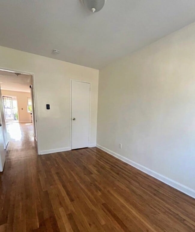 Foto del edificio - 964 East 100th Street