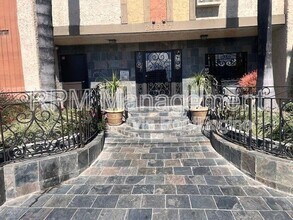 Building Photo - 20327 Saticoy St