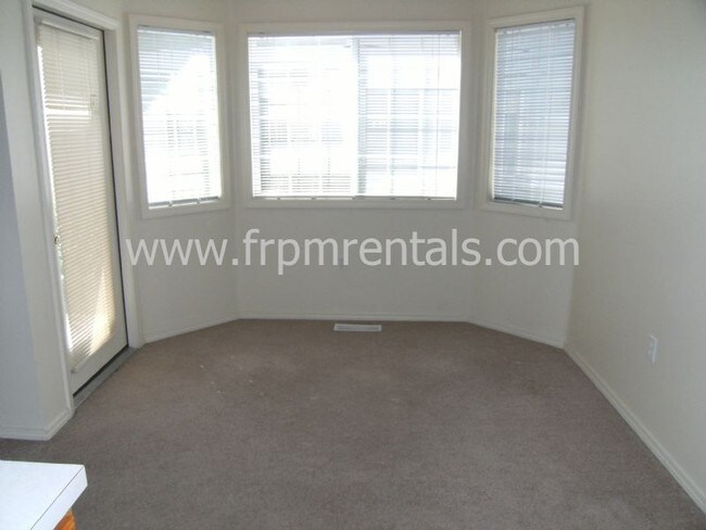 Foto del edificio - 5800 W Clearview Ln
