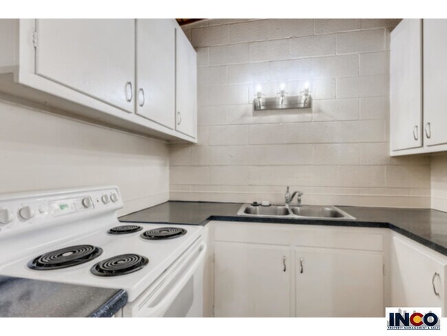 Photo - 6075 S Sterne Pkwy Apartment