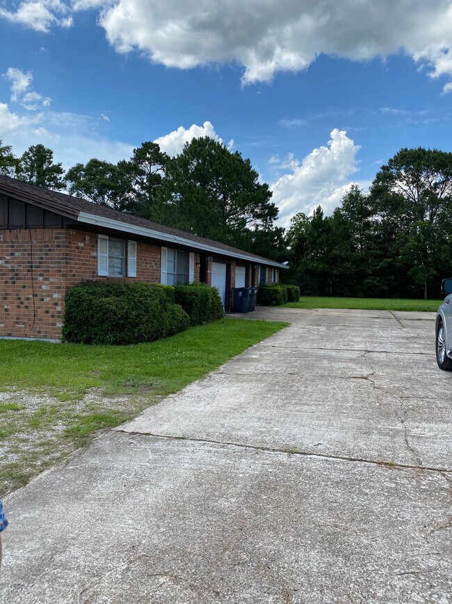 Building Photo - 189 Crepe Myrtle Ave