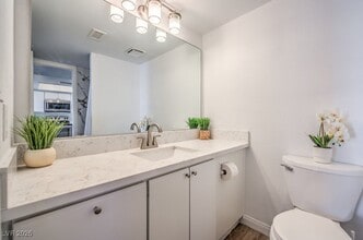 Building Photo - 3823 S Maryland Pkwy