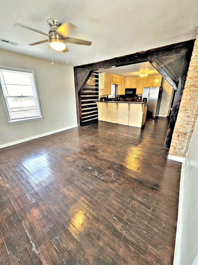Foto del edificio - 614 3rd Ave SW