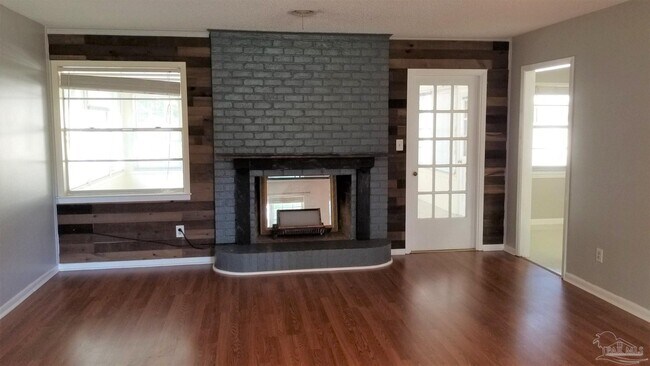 Foto del edificio - 4170 Capri Dr