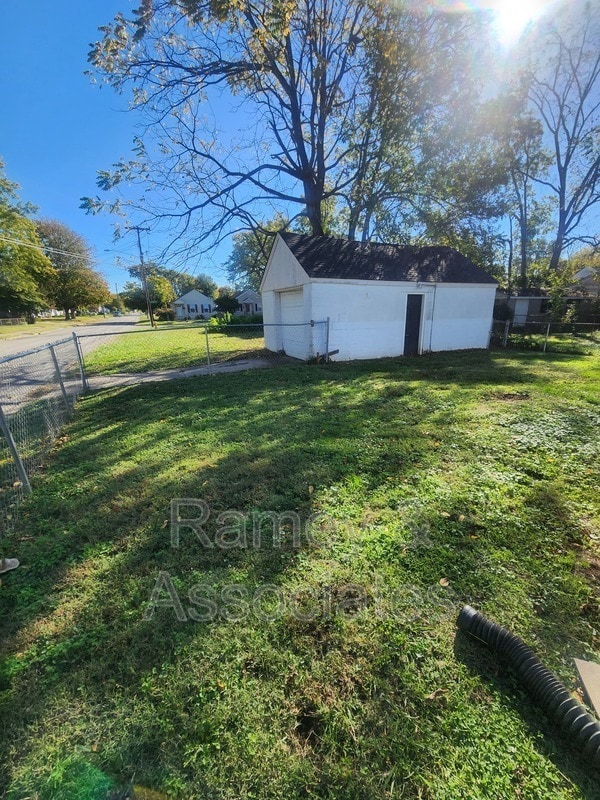 Building Photo - 4401 Bellevue Ave