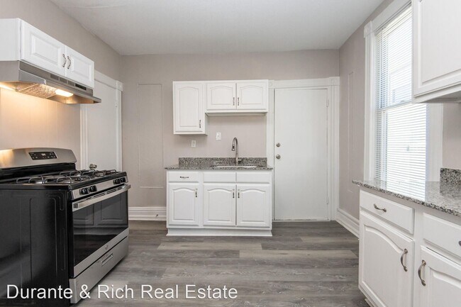 Foto del edificio - 2 br, 1 bath House - 2313 E Morgan Ave