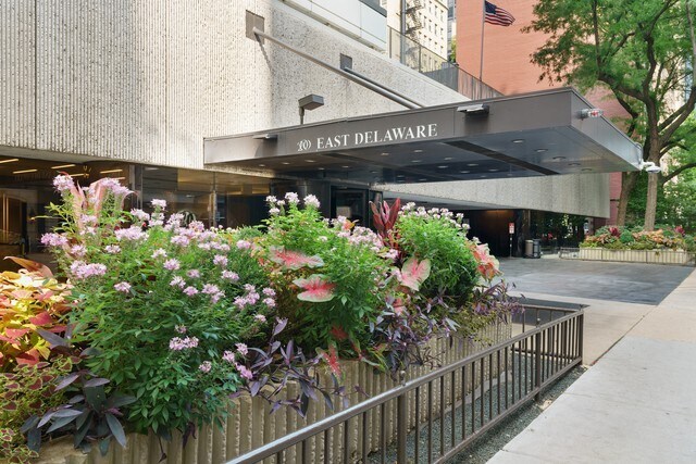 Foto del edificio - 200 E Delaware Pl