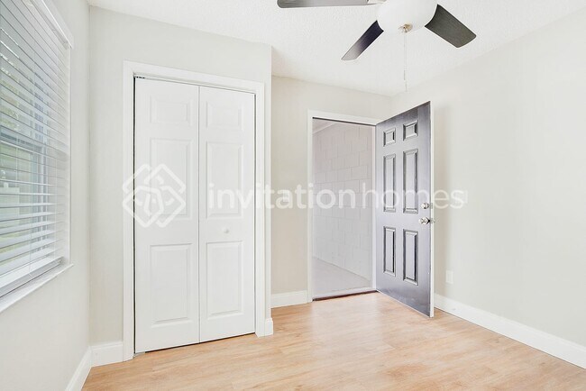 Foto del edificio - 5224 Botany Ct