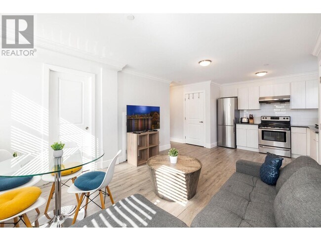 Photo du bâtiment - 50 E 47th Ave