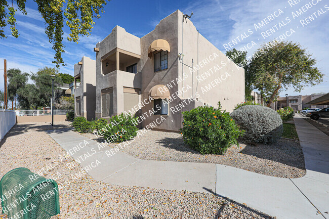 Foto del edificio - 5035 N 17th Ave