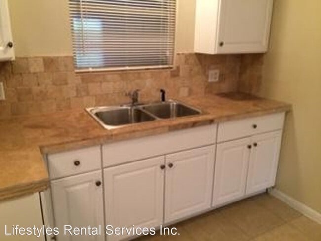 Building Photo - 3 br, 2 bath House - 6846 Cinderella Rd