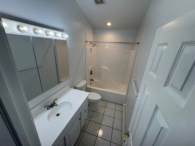 Foto del edificio - 10 Matsunaye Dr