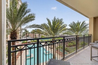 Building Photo - 550 Okeechobee Blvd