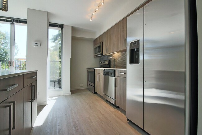 Foto del edificio - 898 S Ashland Ave