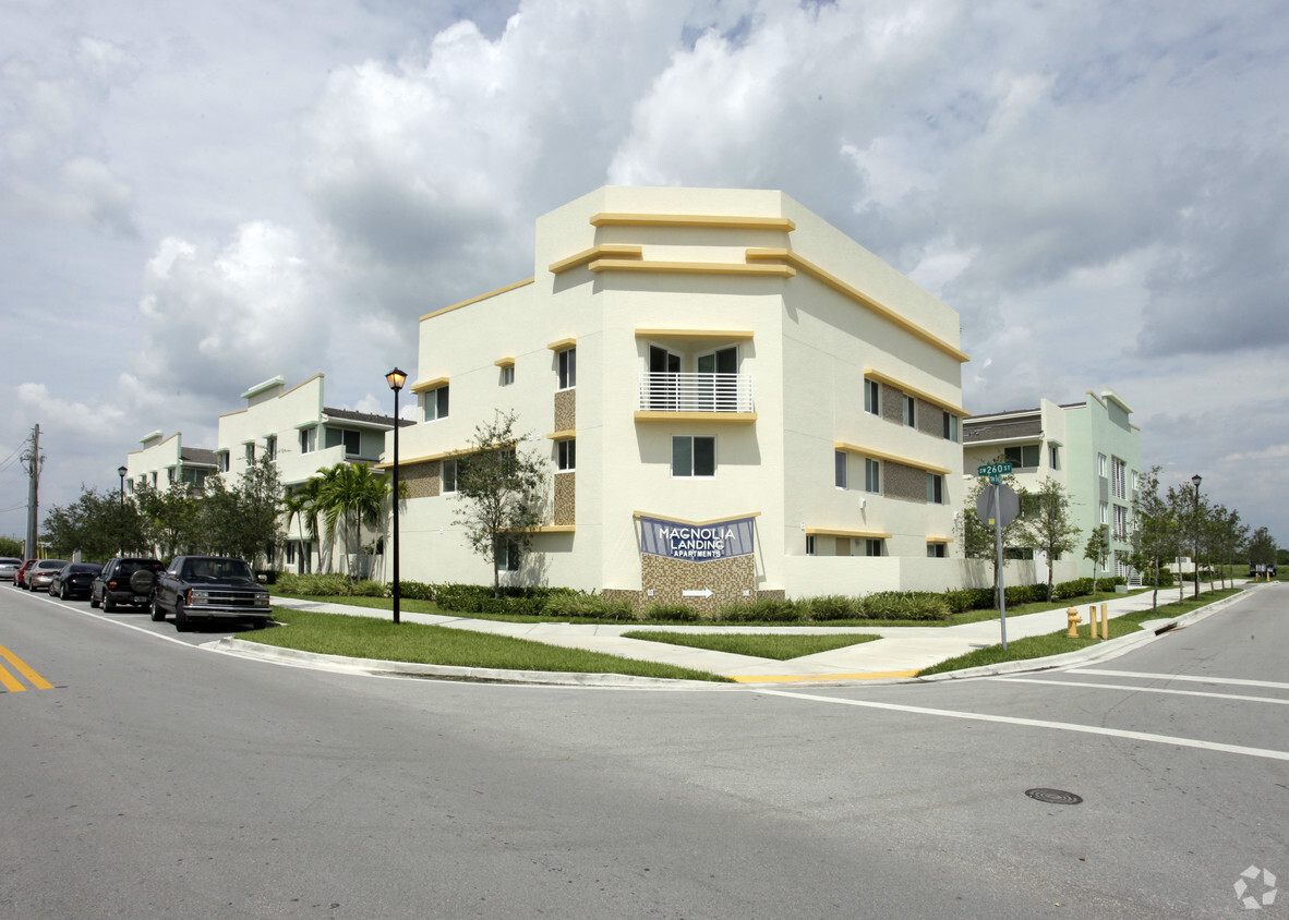 Magnolia Landing Apartment - 25881 SW 143 Ct Homestead, FL 