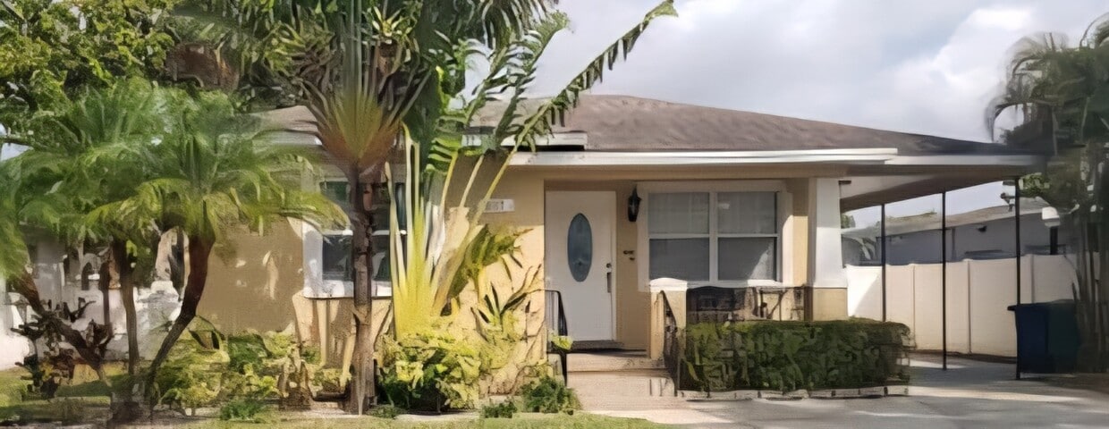 Foto principal - 3117 W Douglas St