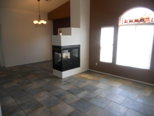 Sala de estar - 83 Stock Option St