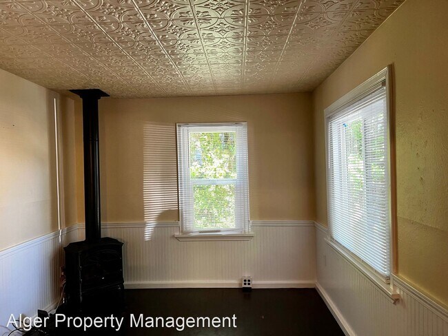 Building Photo - 2 br, 1 bath House - 735 McWilliams Rd