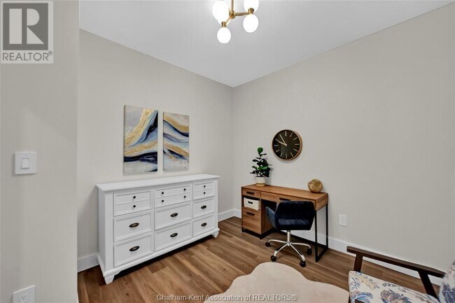 Photo du bâtiment - 12 Mill St W