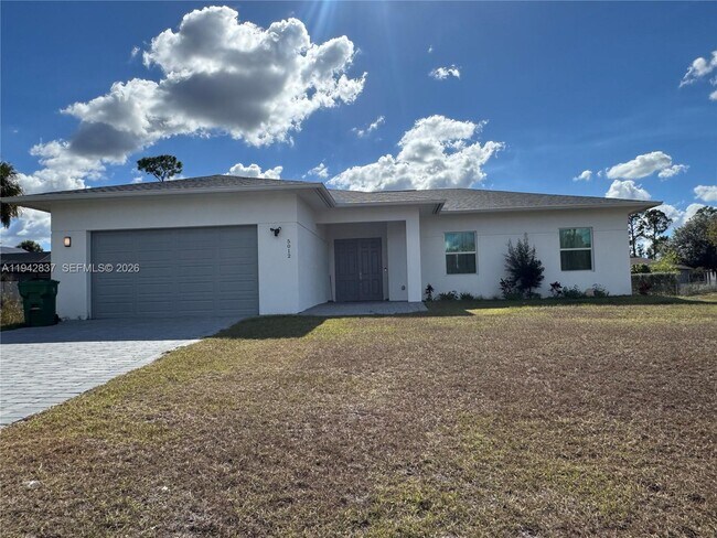 Foto del edificio - 5012 Gunn Pl