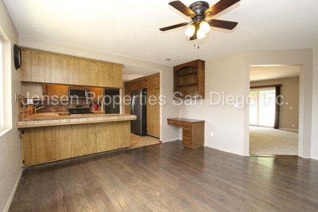 Building Photo - 1035 Olive Ave