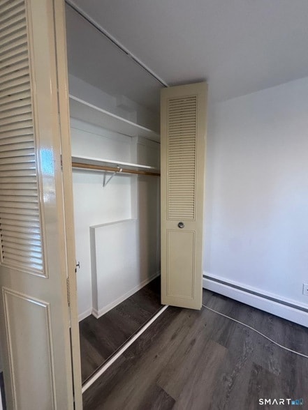 Building Photo - 190 Birdseye St