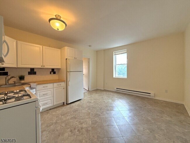 Foto del edificio - 39 Glenridge Ave