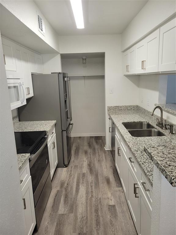 Foto principal - 7200 W T C Jester Blvd