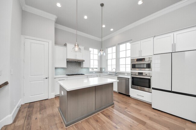 Foto del edificio - 826 Cage St