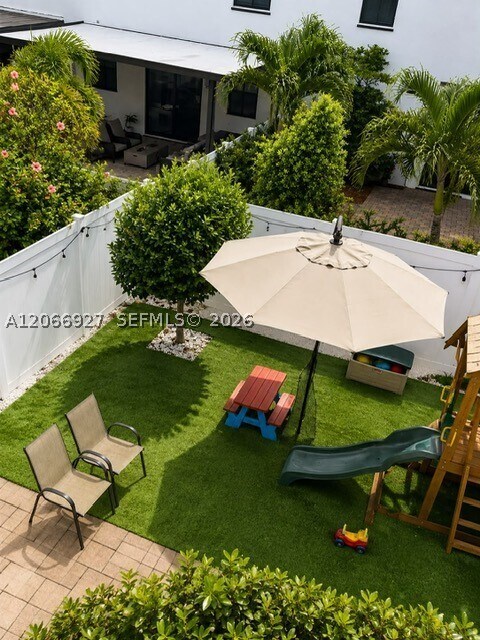 Foto del edificio - 3428 W 106th St