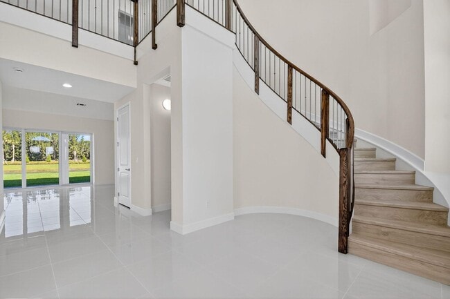 Foto del edificio - 15120 Wildwood Cir