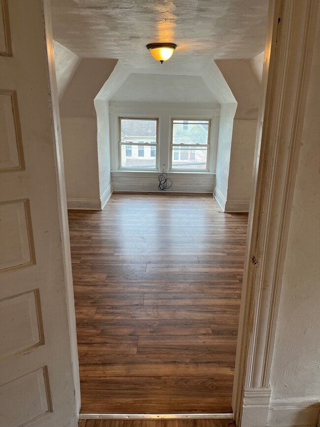 Building Photo - 226 Bausman St