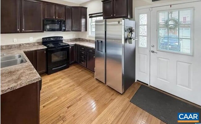 Foto del edificio - 1378 Timberwood Blvd