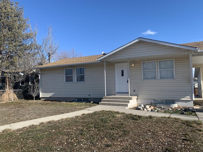 Building Photo - 3498 Valley Heights Dr