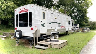 Building Photo - 1033 Coops Rd