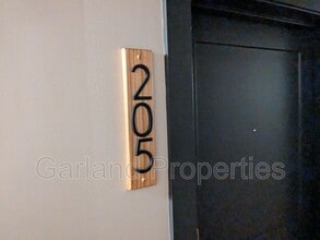 Building Photo - 34 1st St NE