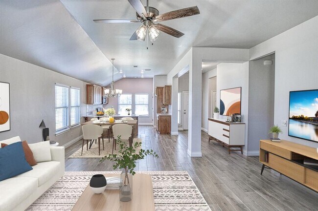 Building Photo - 624 Caladium Dr